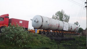 DEAERATOR-LOADED-ON-SPMT-AND-TRANSFERD-FROM-JETTY-SITE-TO-PLANT-AREA_01_x